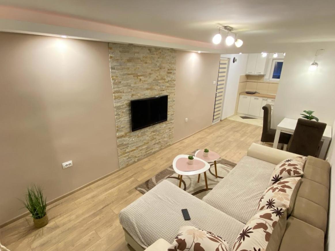 Apartman Mina Mataruska Banja Dış mekan fotoğraf